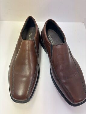 knee length dresses for ladies Bostonian Wenham Cap 26148309 Mens Brown Leather Oxfords Cap Toe Shoes main image 1